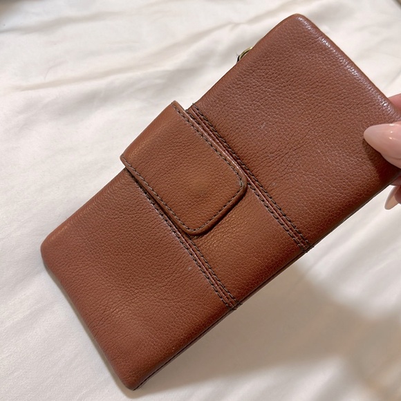 FOSSIL COWHIDE LEATHER WALLET COGNAC COLOR - Picture 3 of 6